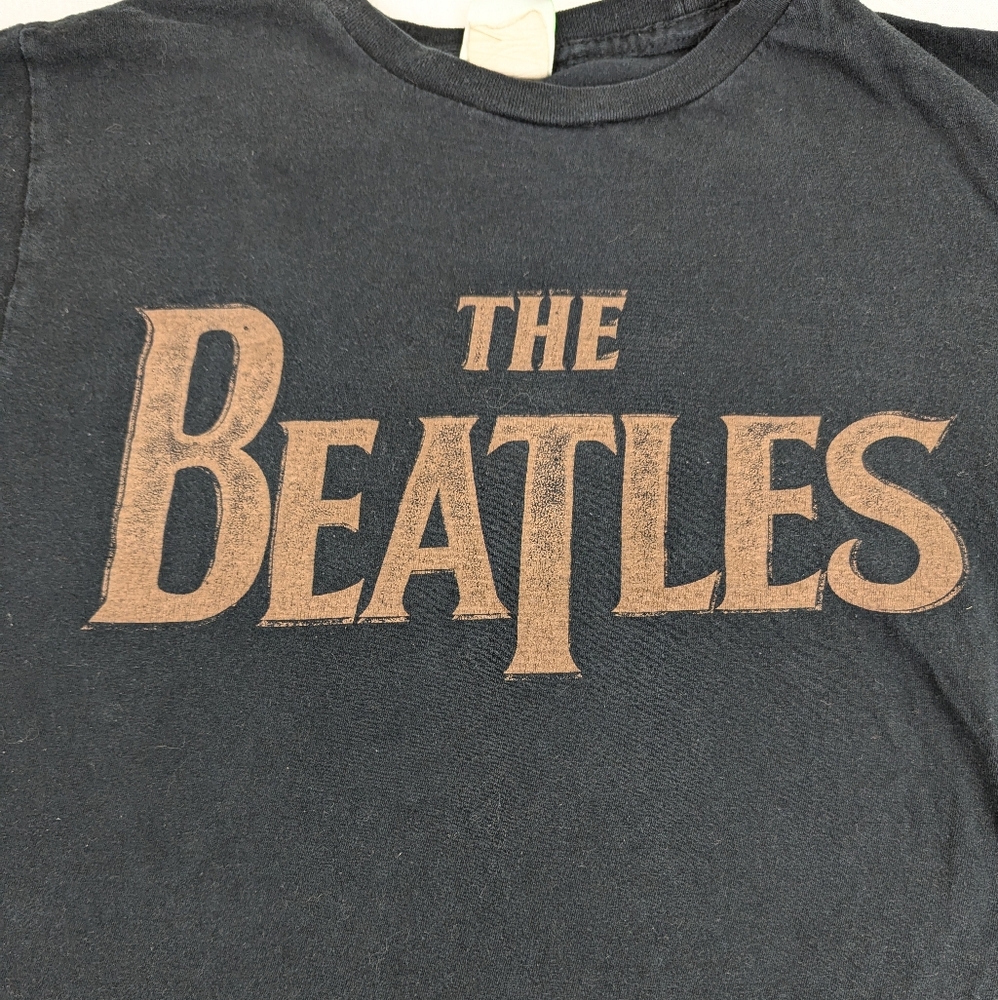 The Beatles 2005 Vintage Green Apple Label Band Tee S… - Gem